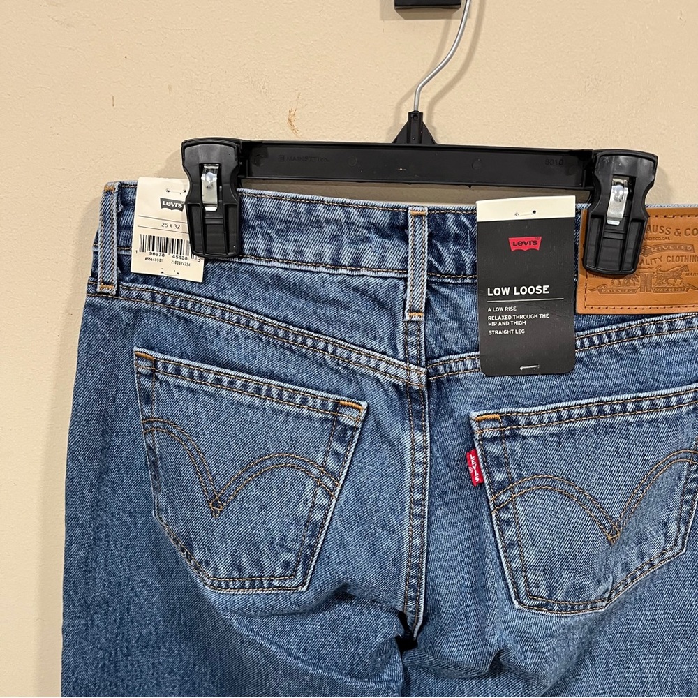 NWT Levi's Ribcage straight jeans in a blue wash low loose low rise size 25X32 - Picture 7 of 8
